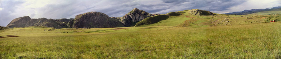 Le mont Ratovay, au sud d'Ambatofinandrahana